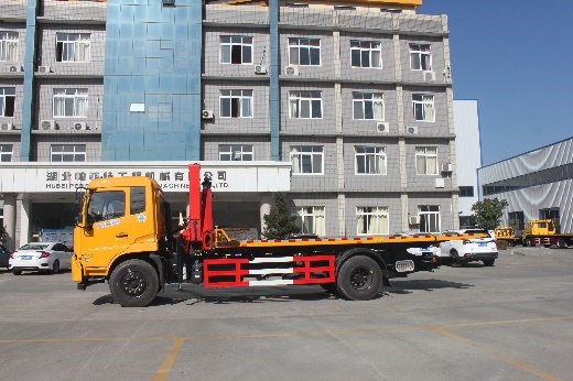 DƬ12.jpg